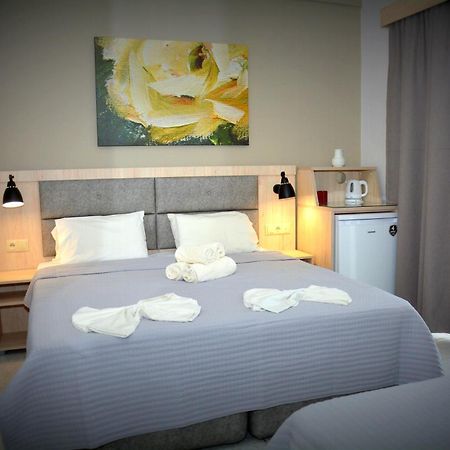 Denis Hotel And Bungalows Korinós 外观 照片